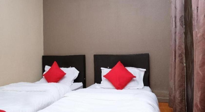 Oyo 44123 Hotel Al-Saif Kuala Kerai Ngoại thất bức ảnh