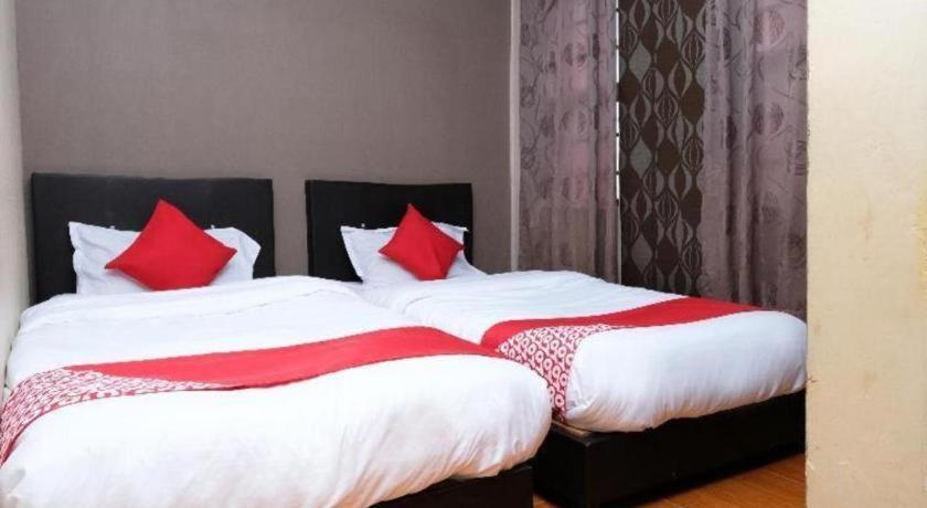 Oyo 44123 Hotel Al-Saif Kuala Kerai Ngoại thất bức ảnh